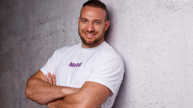 Influencer-Marketing im Wandel: Ahead setzt auf langfristige Creator-Partnerschaften - Philip Brohlburg ist Gründer & Geschäftsführer von Ahead - Quelle: Ahead